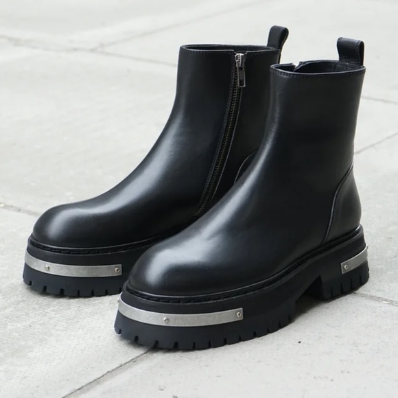 ANN DEMEULEMEESTER  WOMENS METAL DETAILED PLATFORM ANKLE ZIP BOOTS - TUCSON NERO - Picture 1 of 9
